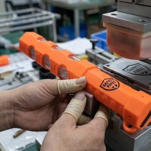 LED Traffic Baton MOQ Explained: Why Custom Orders Cost More Than the Listing