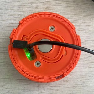 Tire shape rechargeable road emergency safety light 